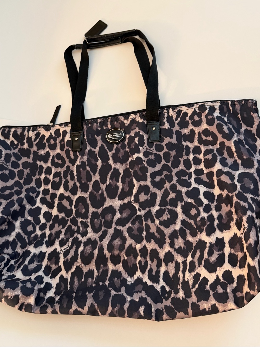 COACH large, nylon,packable, black/grey ocelot print tote bag. UEC. Amazing bag! - Picture 12 of 16